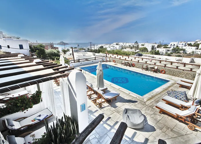 Pelican Bay Hotel